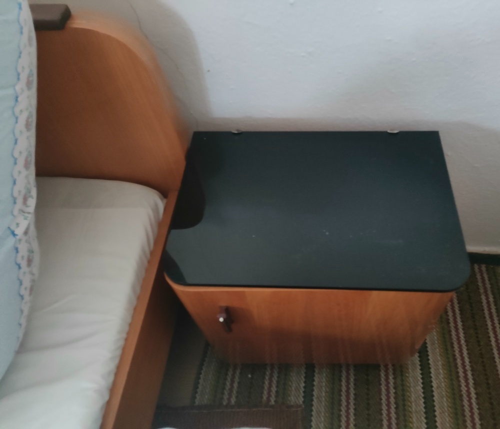 Retro spálňa : manž.posteľ + nočné stolíky - 10