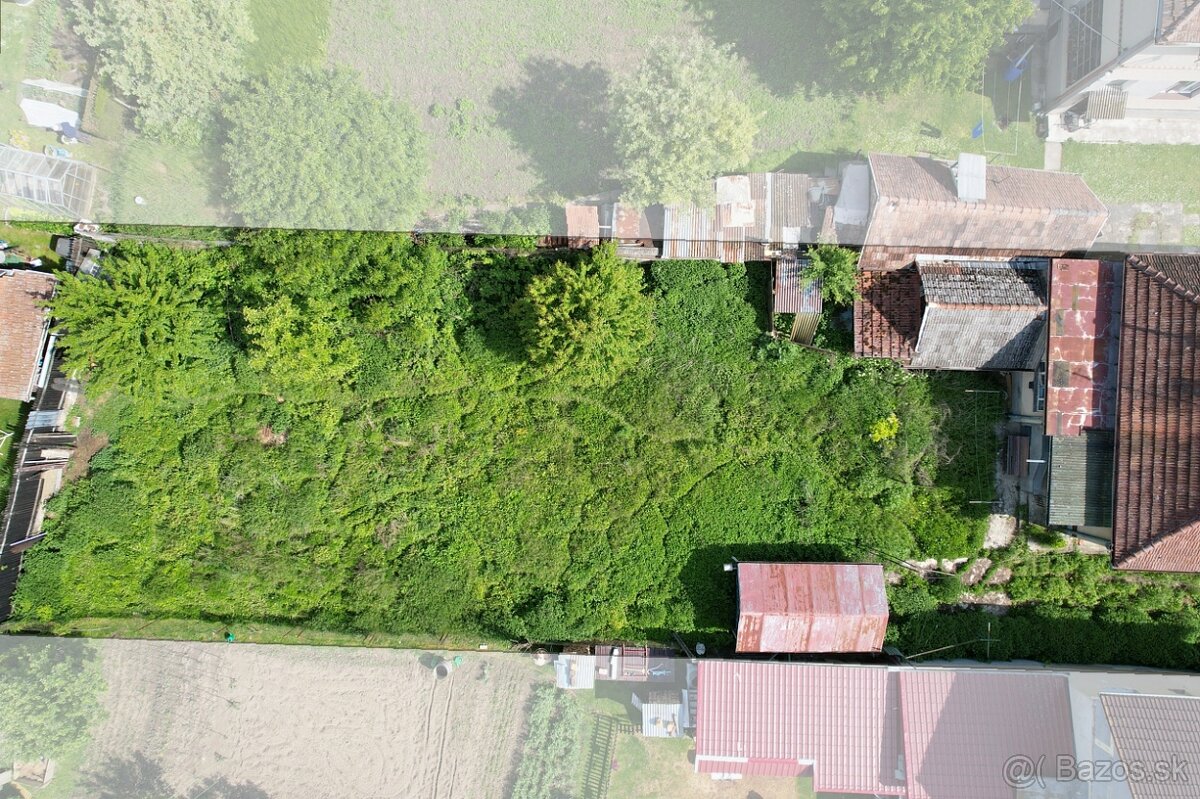 NA PREDAJ: 2-izbový rodinný dom s veľkým pozemkom 805 m² v p - 10