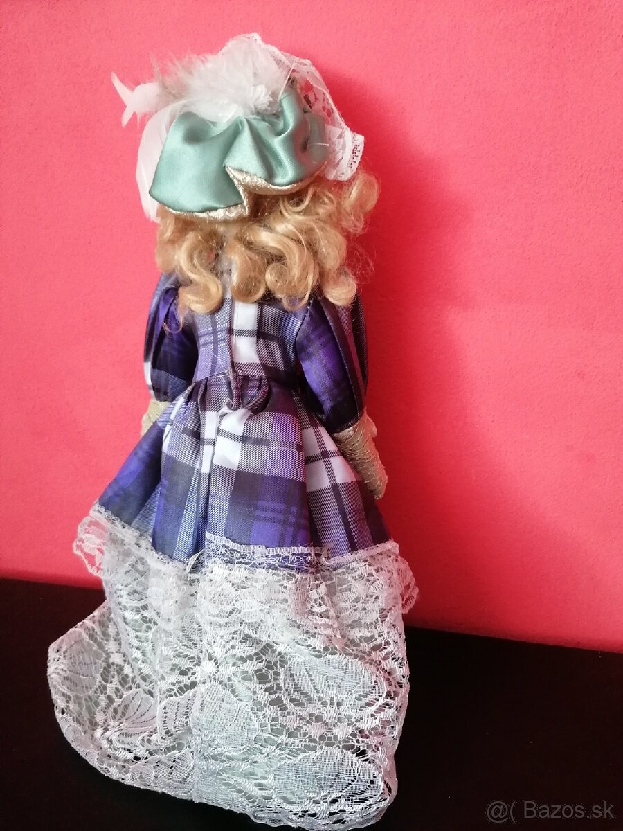 Porcelánová bábika - 10
