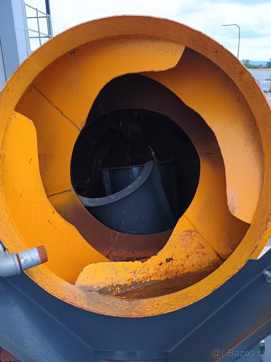 Samonakladací domiešavač - 10