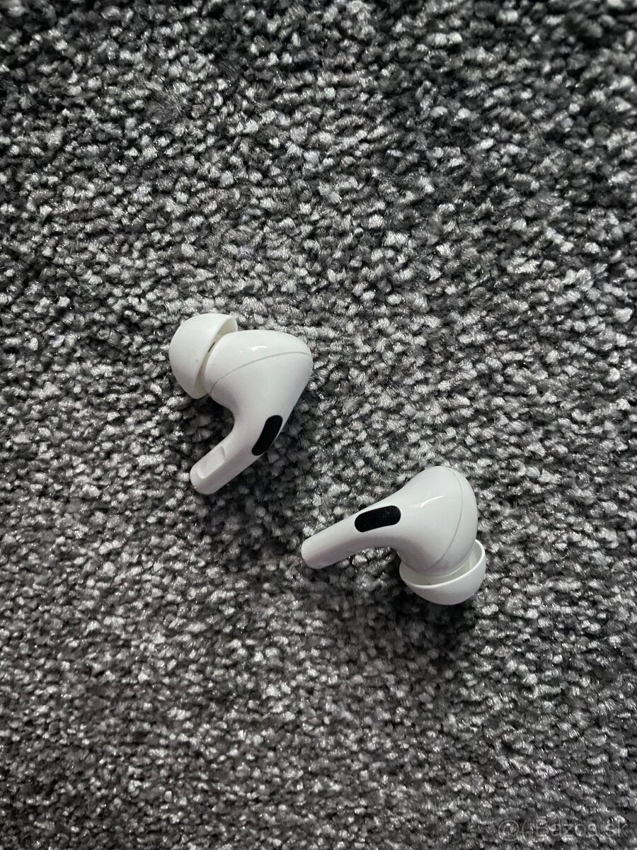 Apple AirPods Pro 1. generácie - 10