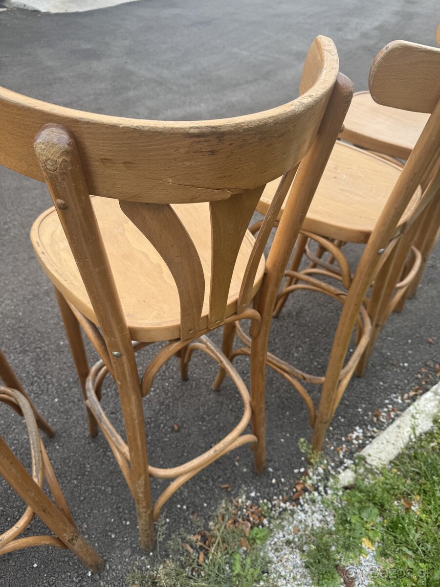 Vysoke stolicky zn. Ton - 10