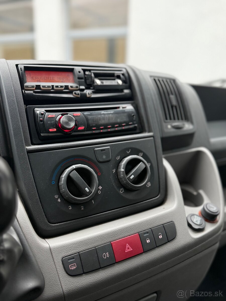 Peugeot Boxer 2.2 - 10