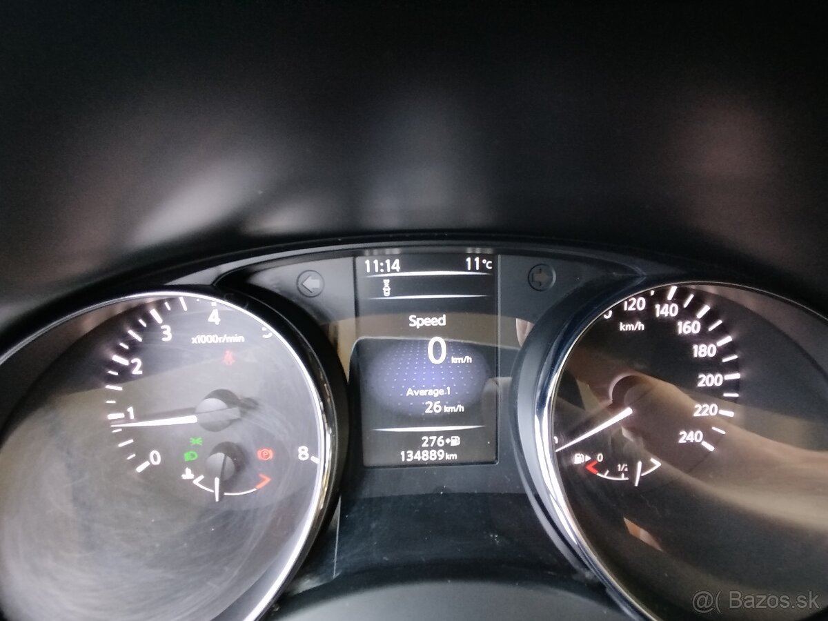 Nissan Qashqai 1,2 DIG-T benzín - 10