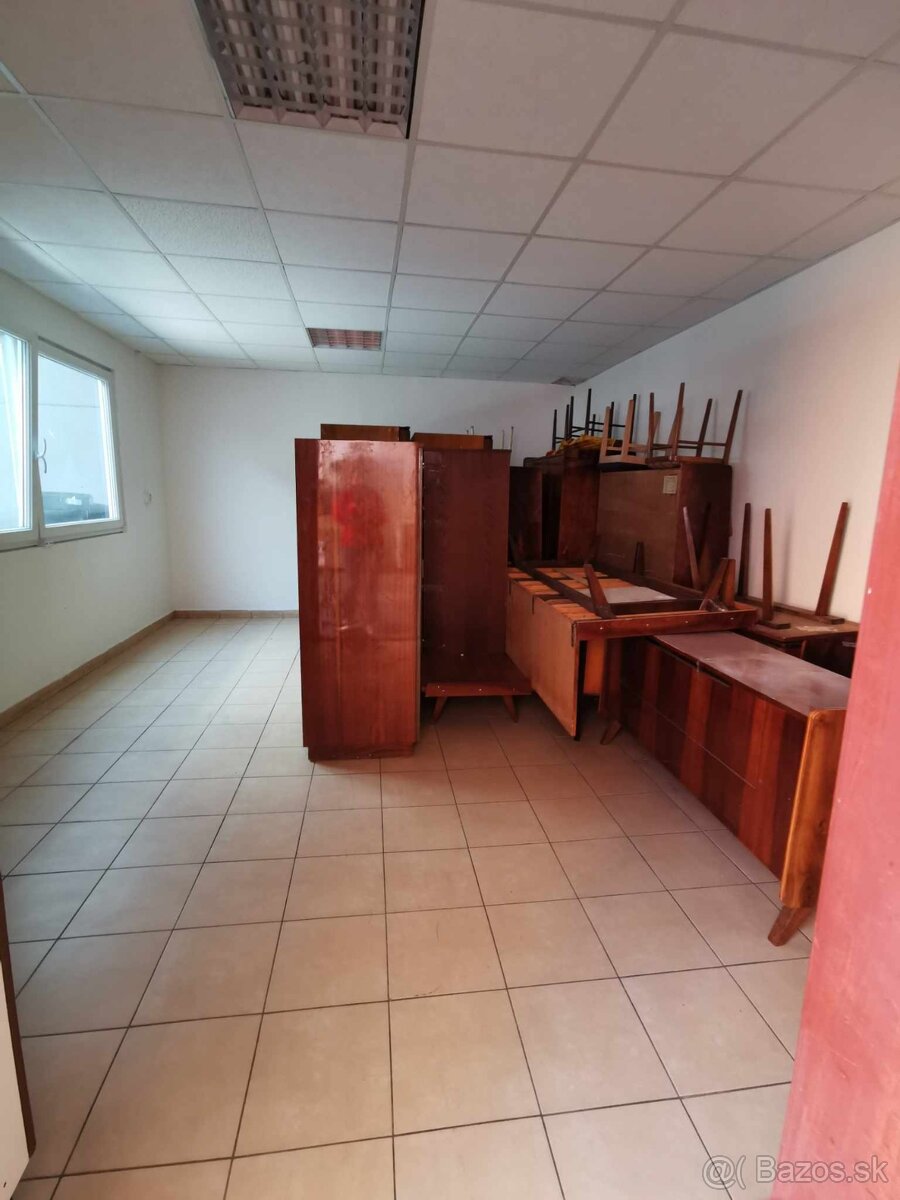 Prenájom skladu 360m2+príslušenstvo v NITRE - 10