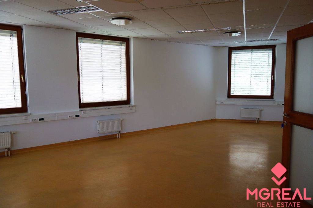 Administratívny celok 181m2, Nové Mesto, Kukuričná ul., park - 10