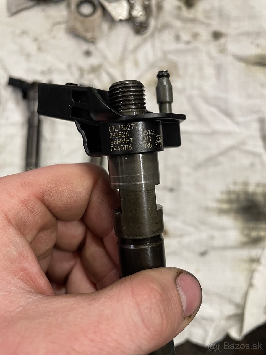 Vstreky 2.0 TDi 03L 130 277 - 10
