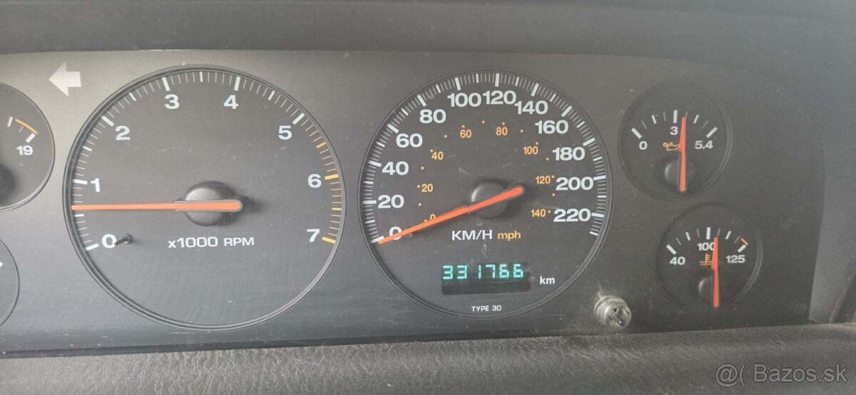 Predám jeep wj 4,7 - 10