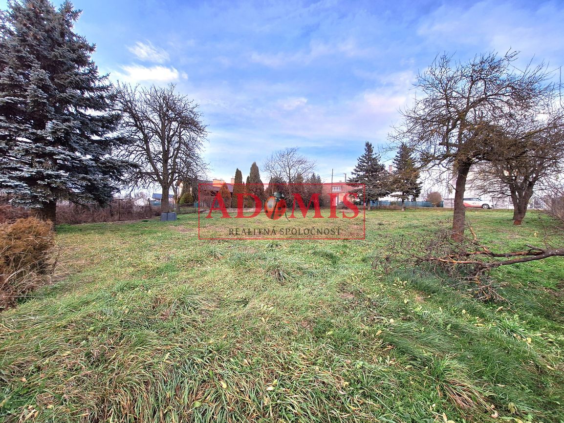ADOMIS - predáme stavebný pozemok na rodinné domy 1573m2, No - 10