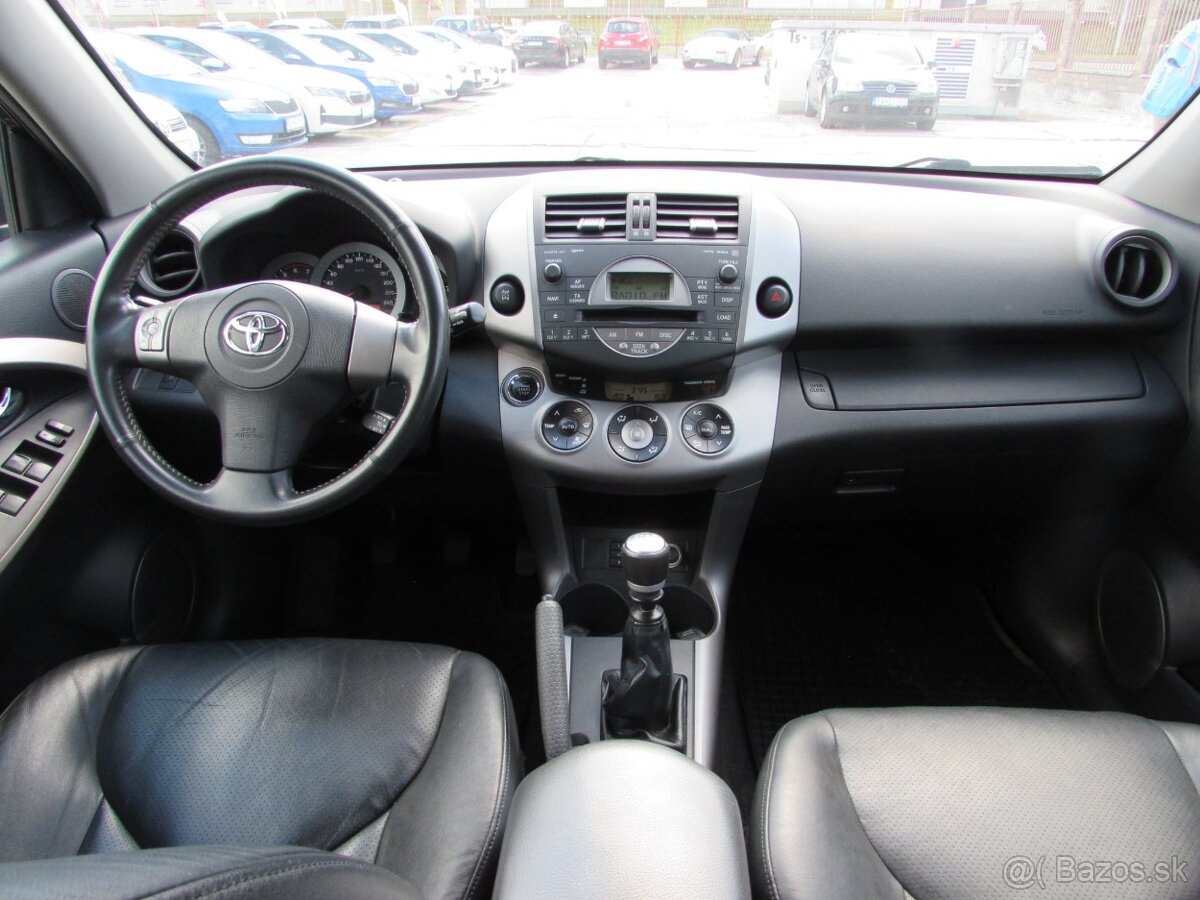 Toyota RAV4 2.2 D-4D 180 X LUX - 130 kW - 4x4 - 10