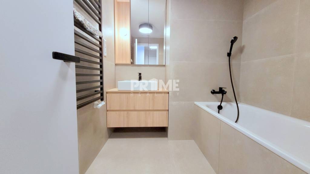 ŠTÝLOVÝ 2i BYT, SKY PARK, KLÍMA, PARKING, LOGGIA, Bottova ul - 10