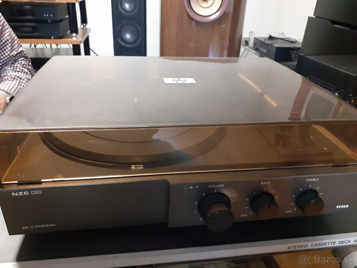 TESLA - Moderato 1037 -Gramofon +zosilňovač+rádio - 10