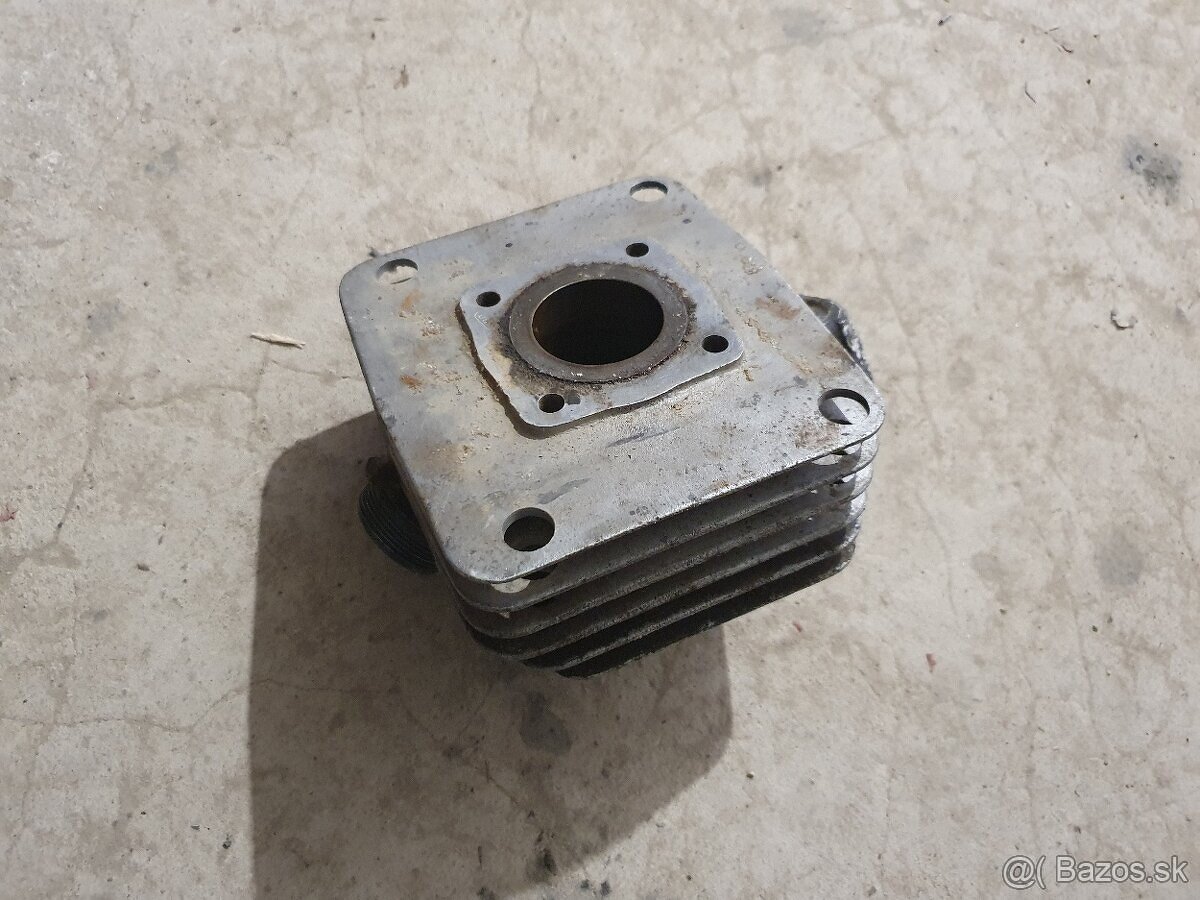 Predám náhradné diely na simson a jawa pionier - 10