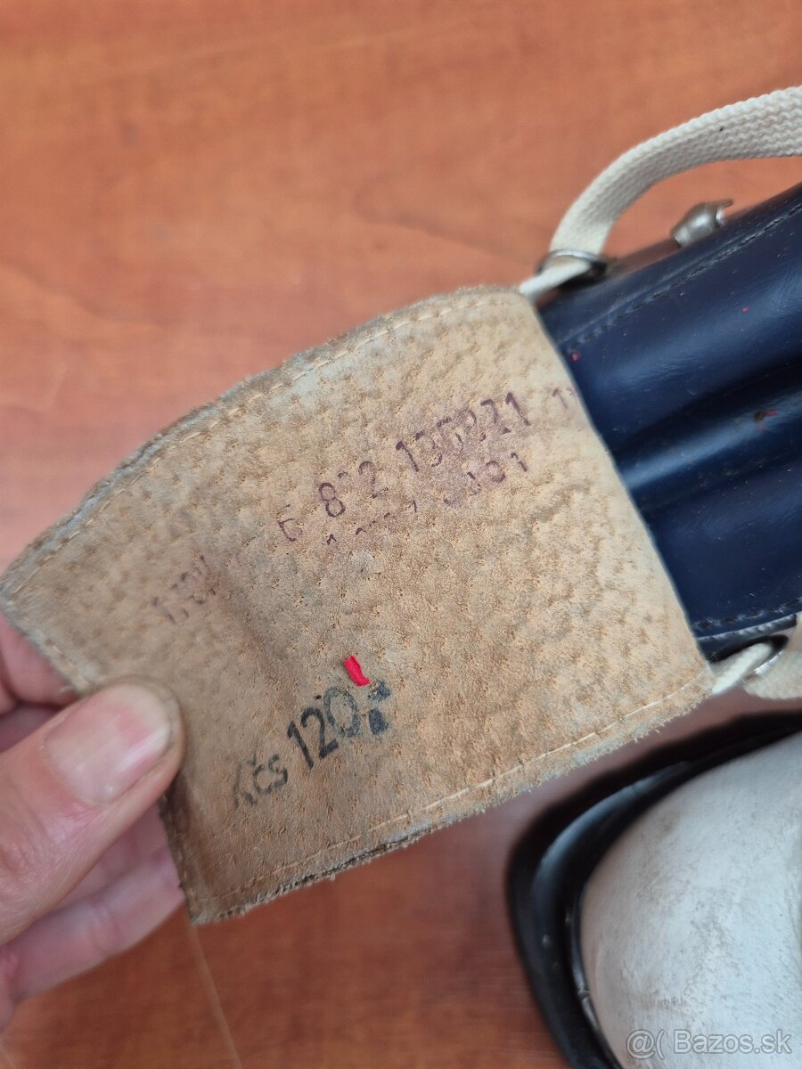 Retro staré lyžiarky - 10