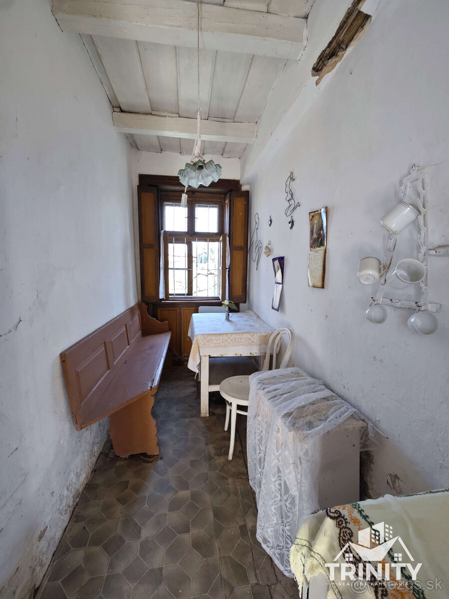 Na predaj zachovalý vidiecky rodinný dom v obci Tvrdošovce - 10