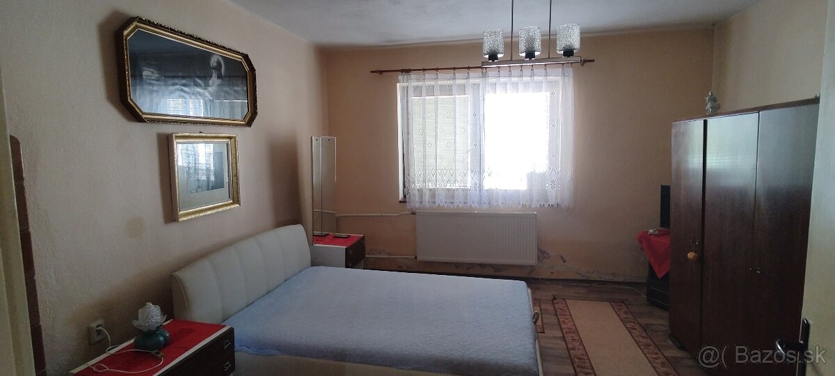 Rodinný dom zrekonštruovaný v obci Skýcov - 10