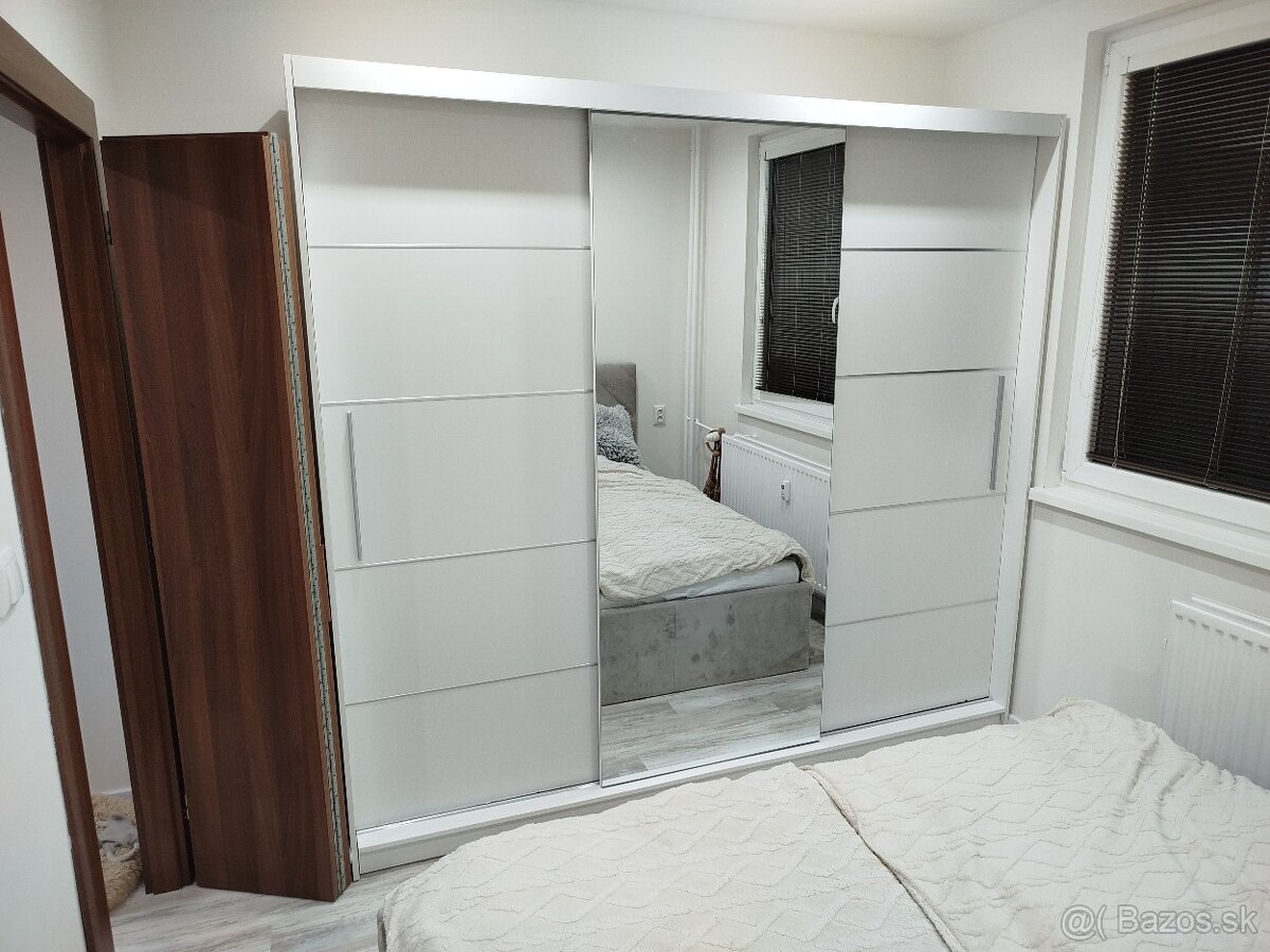 Trojizbový byt - znížená CENA - 10