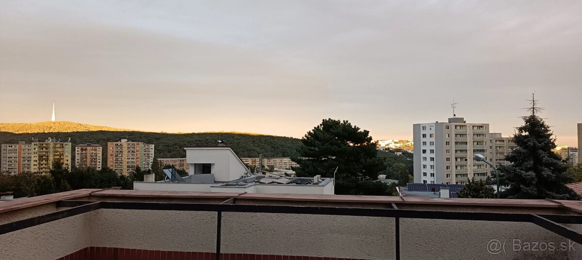 6 izb. dvoj podlažný byt s 2 terasami - 10