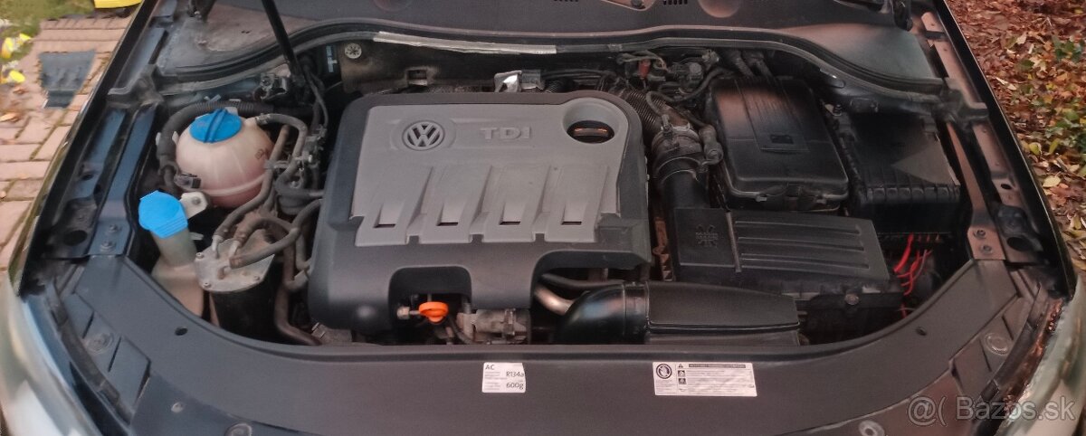 Passat B7 2.0 TDI nová STK - 10