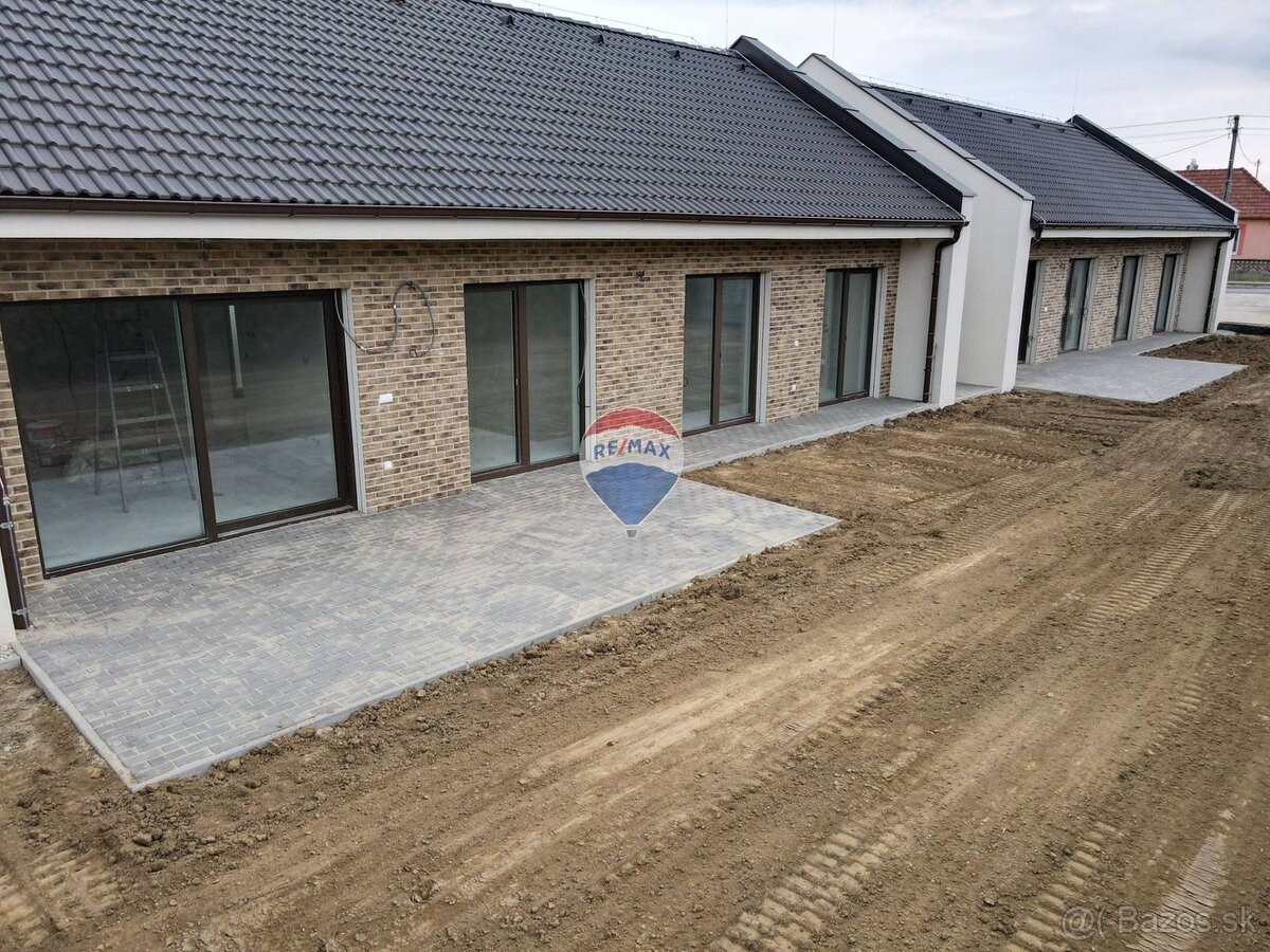 Skolaudované novostavby 4-izbových rodinných domov, Rakoľuby - 10