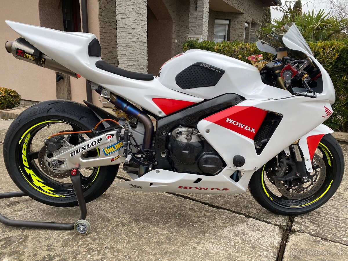 Honda cbr 600rr - 10