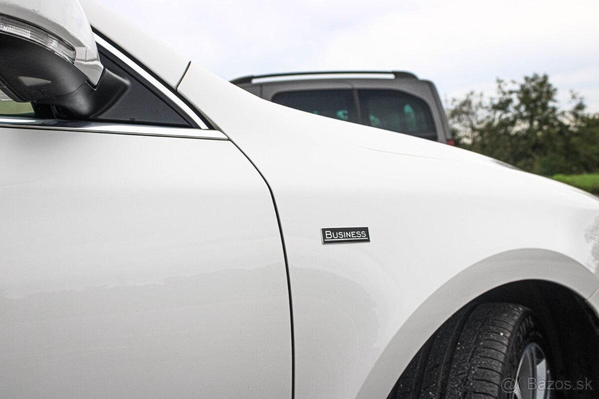 Škoda Superb Combi 2.0 TDI CR Business - 10