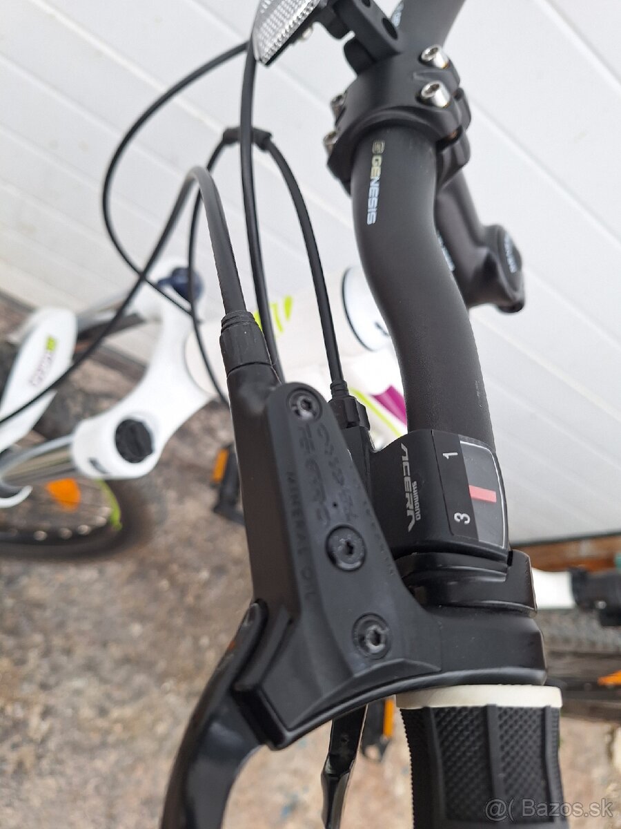 Horský bicykel Genesis Helena, 26", v dobrom stave - 10