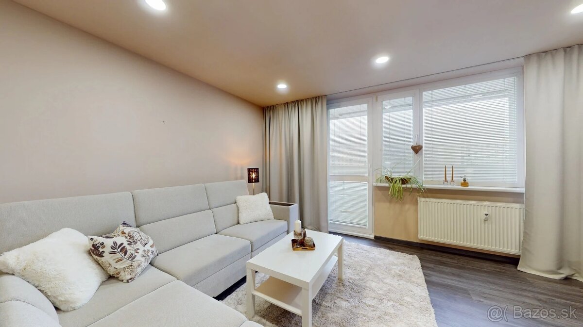 Zrekonštruovaný 3i. byt, zariadený - 10