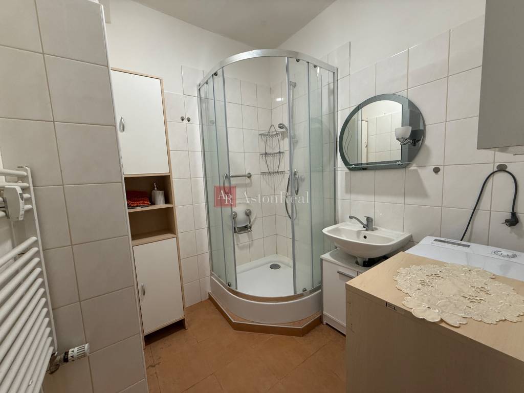 Na prenájom útulný byt 2+kk s balkónom v centre mesta- Morav - 10