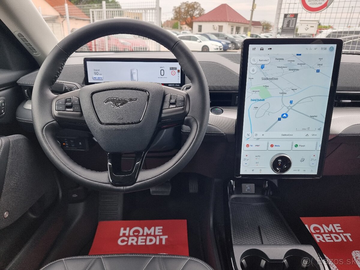 Ford Mustang Mach-E 75,7kWh RWD STD za 31.490 € s DPH - 10