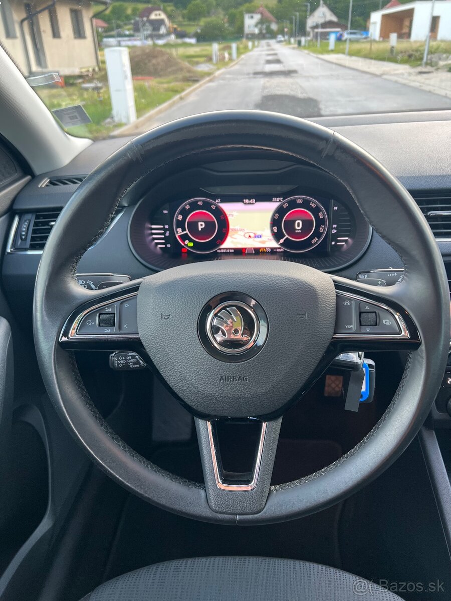 Škoda octavia combi 2.0tdi dsg STYLE - 10