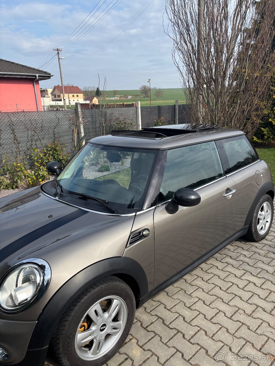 Mini Cooper 1.6 - 10