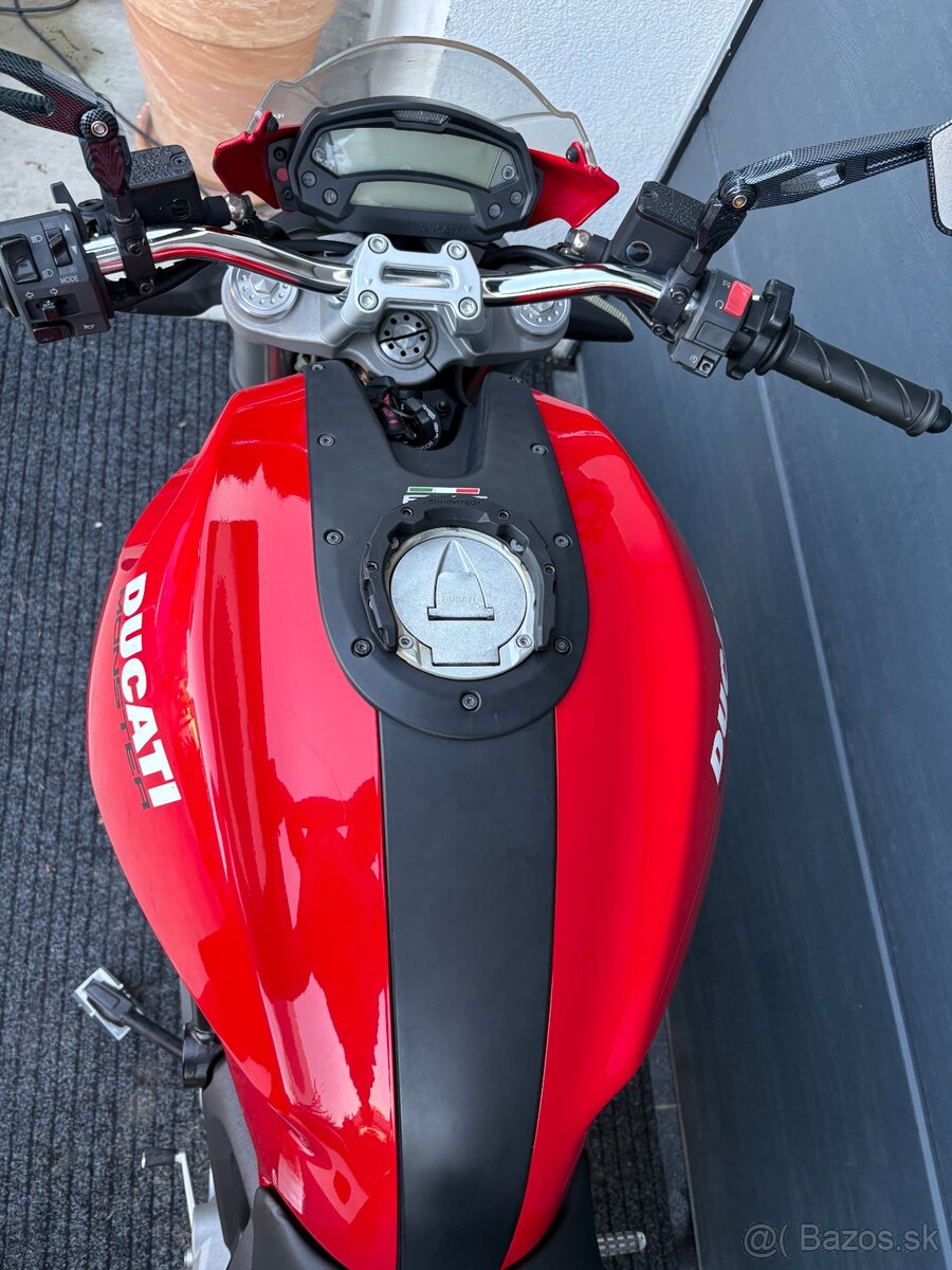 Ducati Monster 696+ - 10