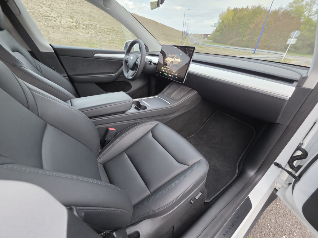 Tesla Model Y 2022 - 10
