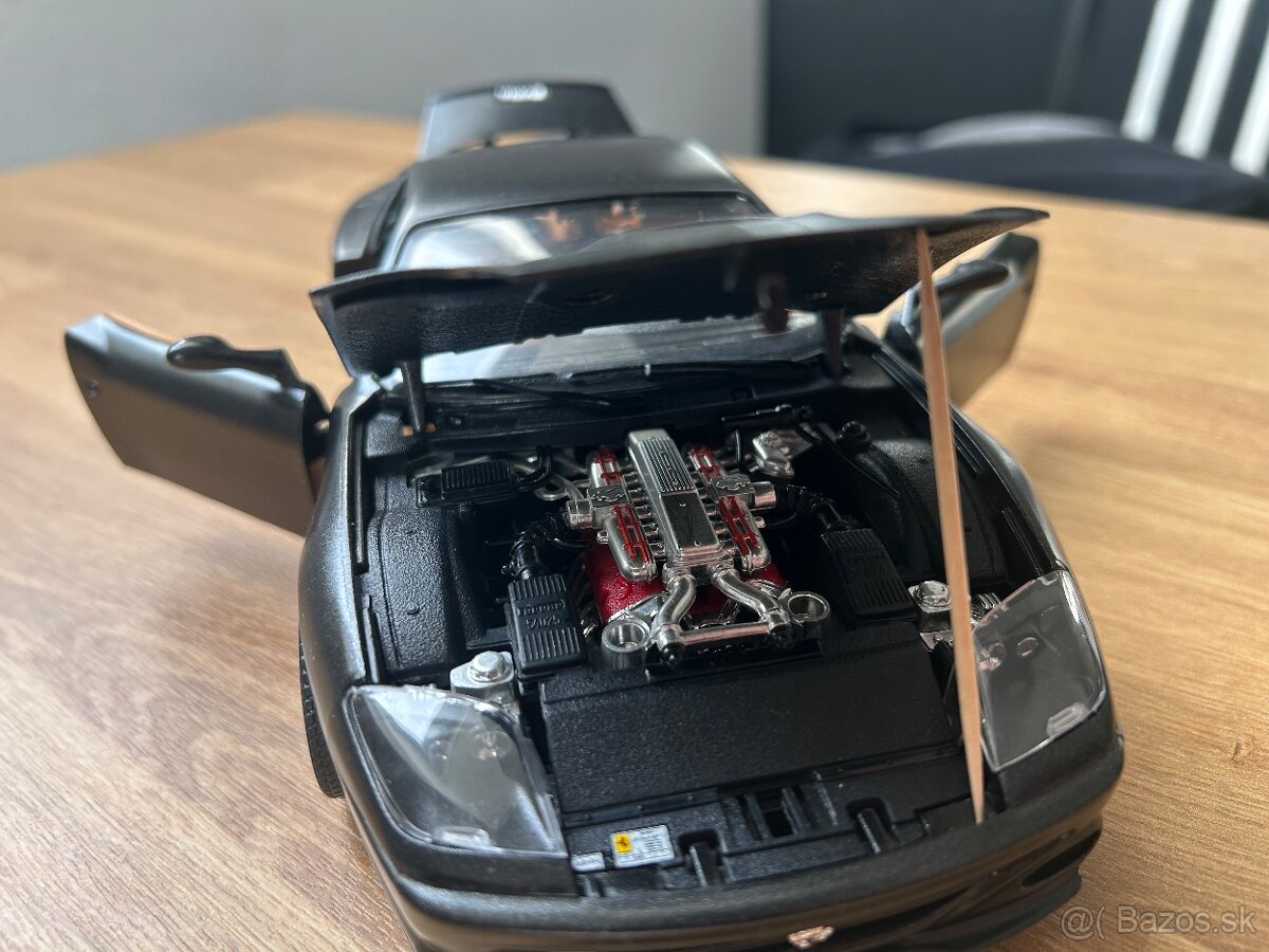 Ferrari 550 Maranello 1:18 Bburago - 10