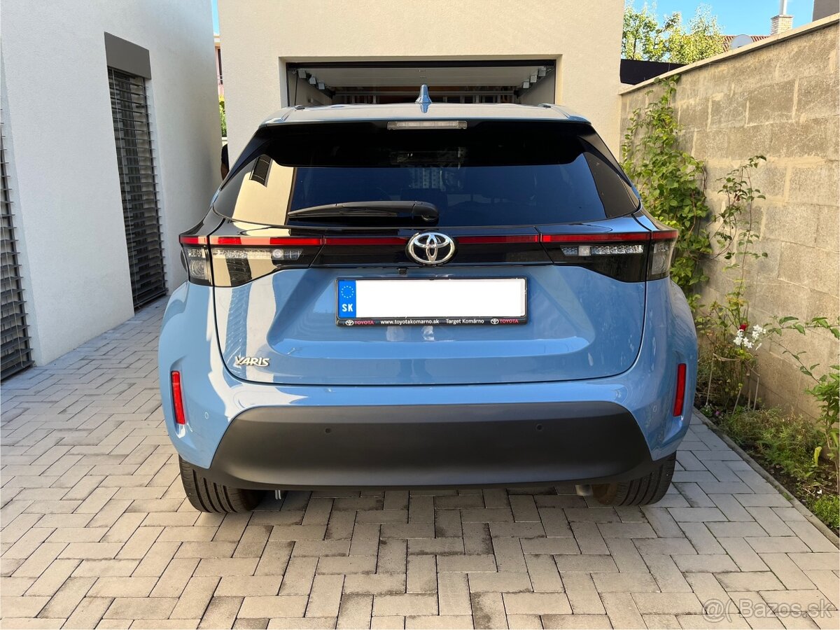 Predám Toyota Yaris Cross benzin - 10