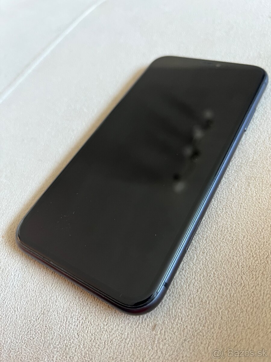 iPhone 11, Čierny, 128 GB - 10