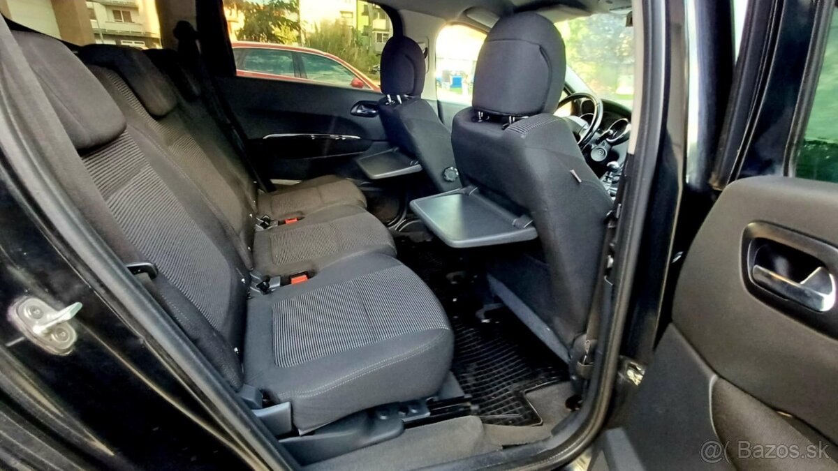 Predám Peugeot 5008 1.6 HDI 80Kw R.v.2010 Zachovalé - 10