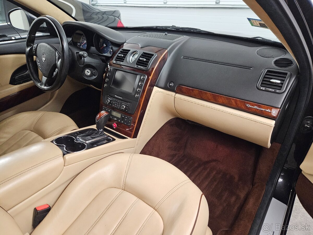 Maserati Quattroporte S - 10