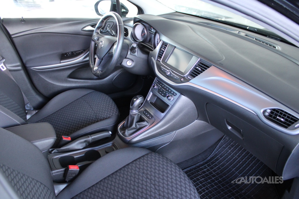 Opel Astra ST 1,6 CDTi 100 kW - 10