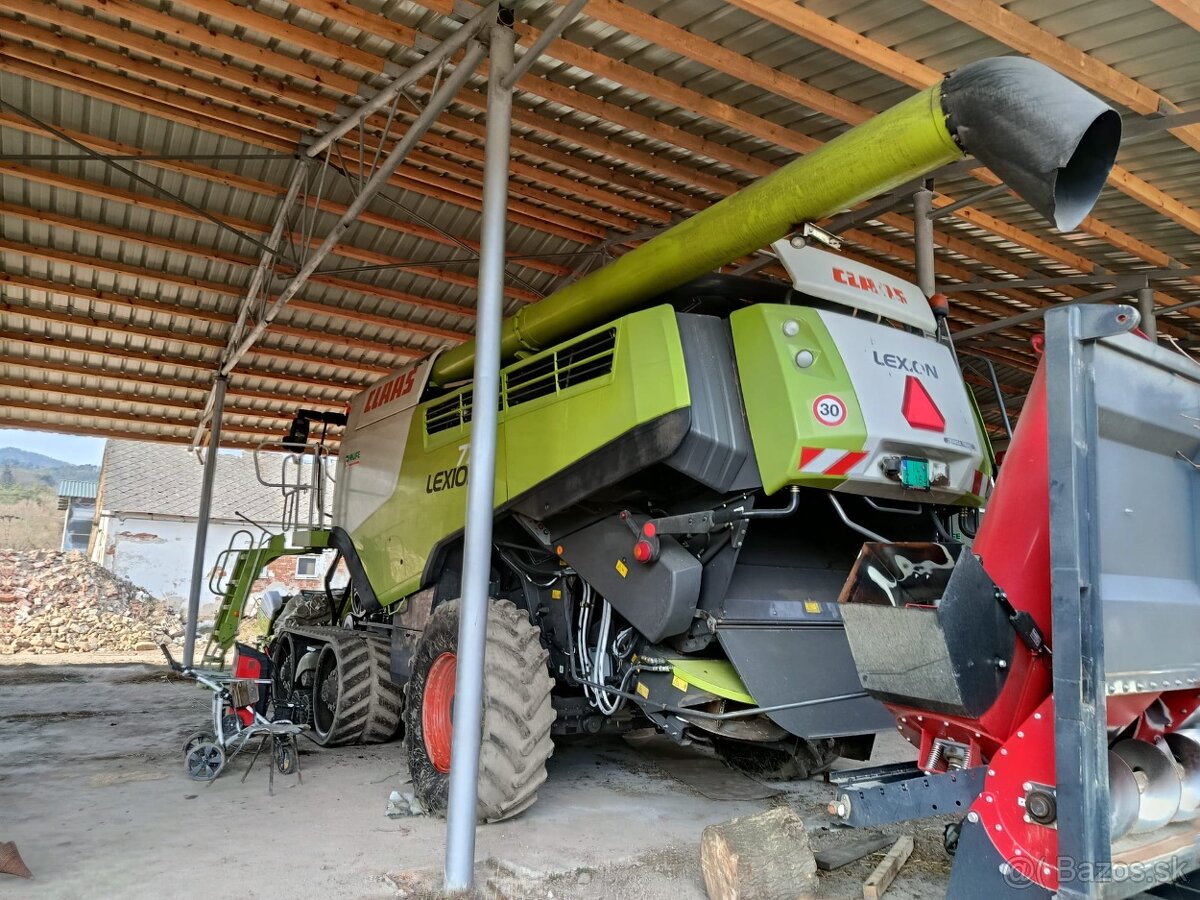 Predám kombajn CLAAS LEXION 770 - 10