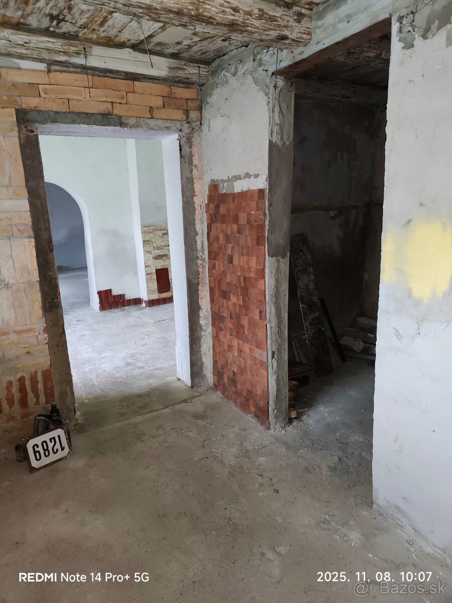 Na predaj rodinný dom so začatou rekonštrukciou v Bátorových - 10