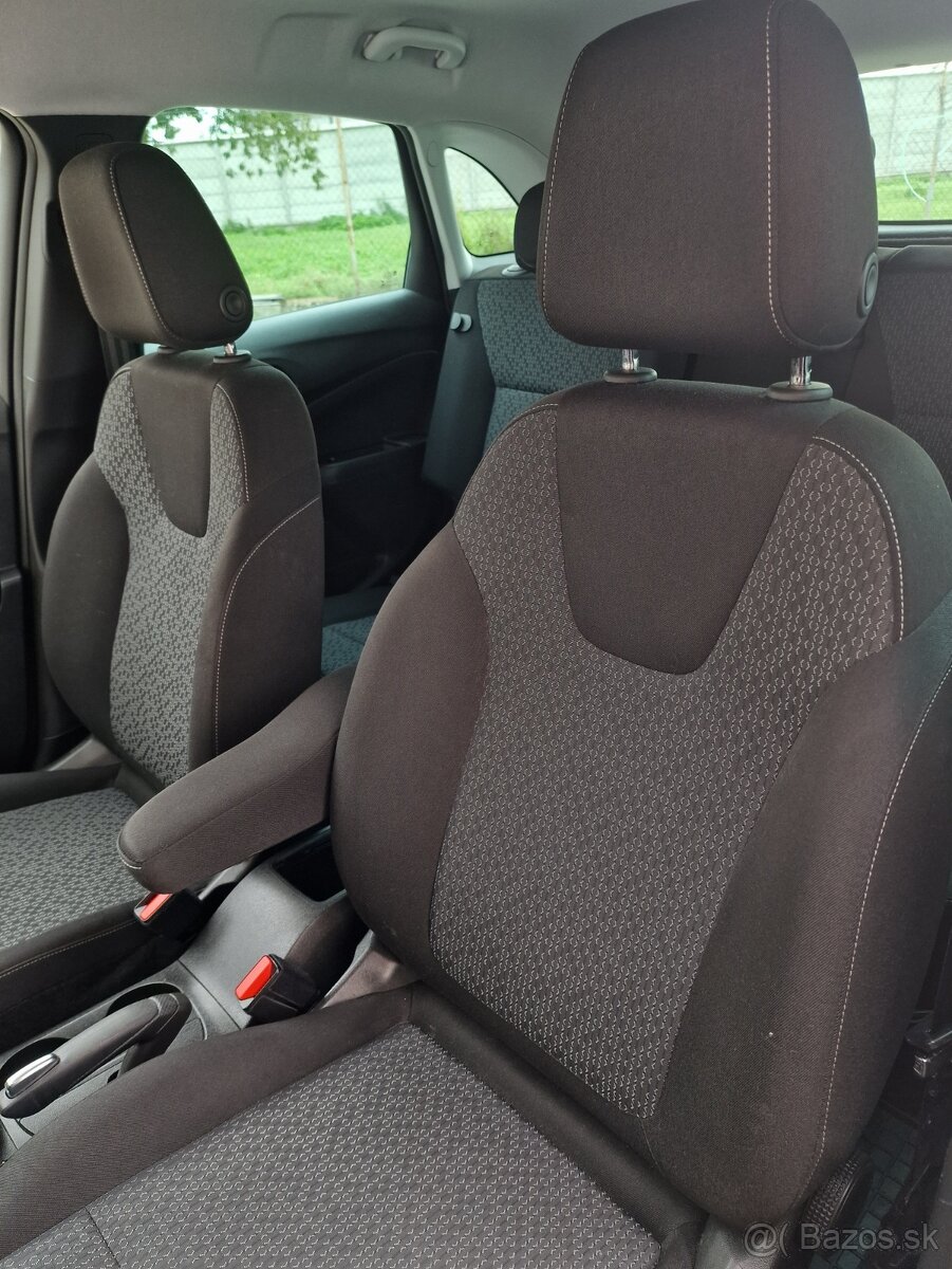 Opel Crossland X 1.2 Smile 60Kw SR 1majiteľ Plná servisná hi - 10