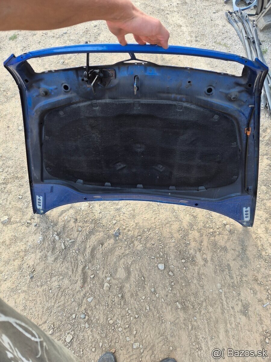 Predám prednú kapotu na Škoda Octavia II 2 - 10