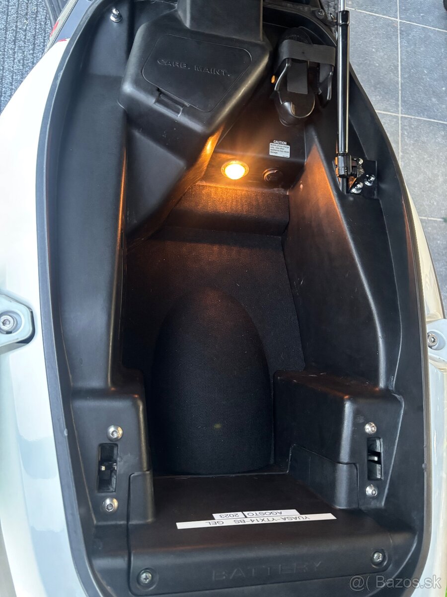 KYMCO Xciting 500R - 10