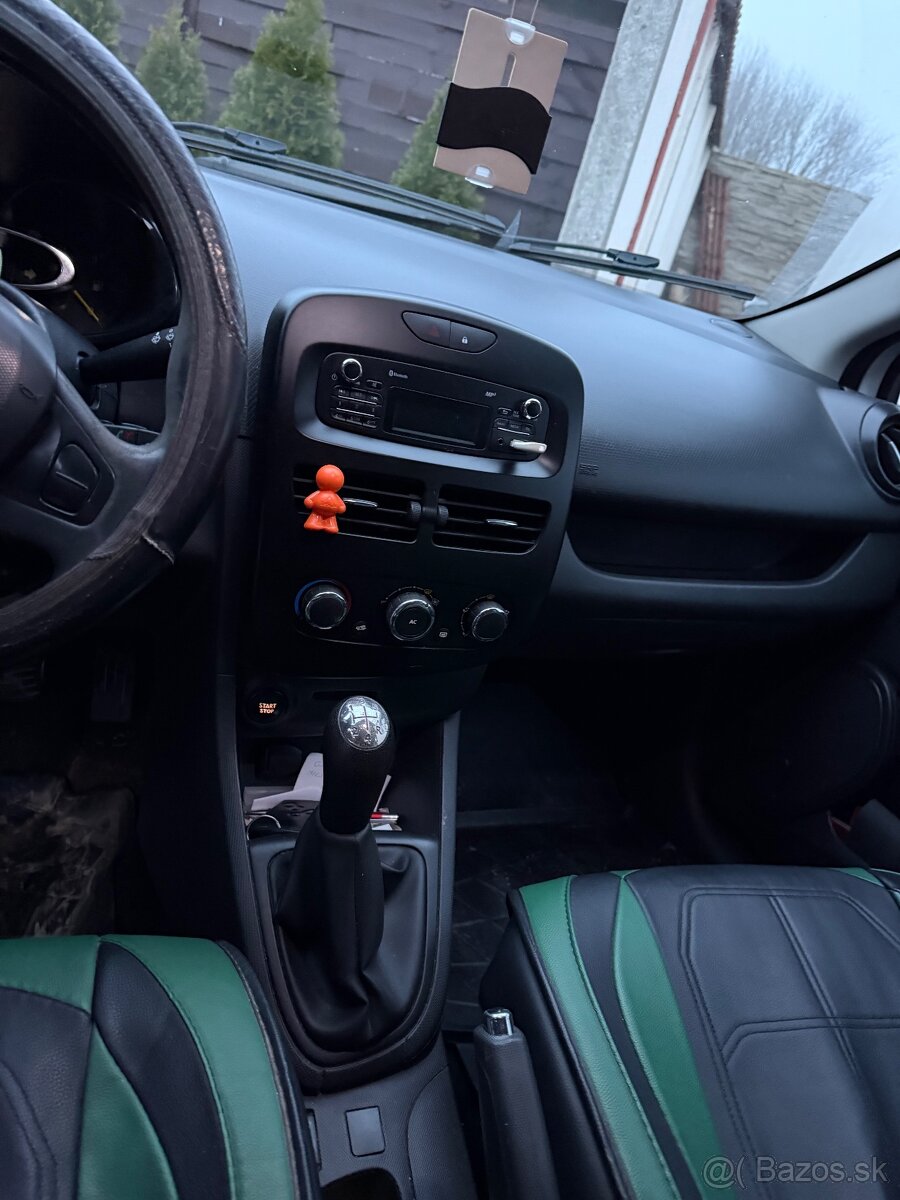Renault Clio 1.5 DCi - 10