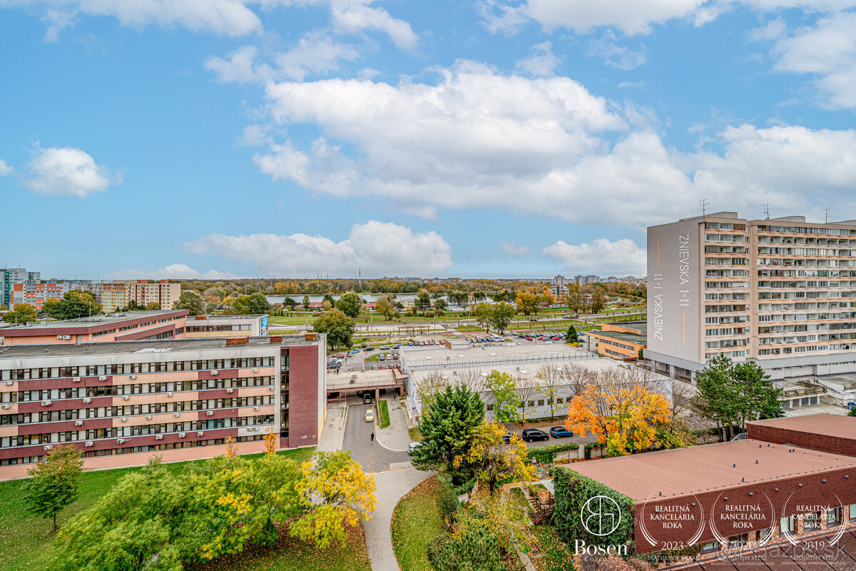 BOSEN | 2- izbový byt so zasklenou lodžiou a výhľadom na jaz - 10