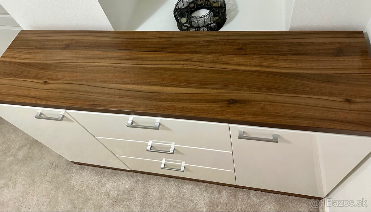 Predsieňová zostava - 10