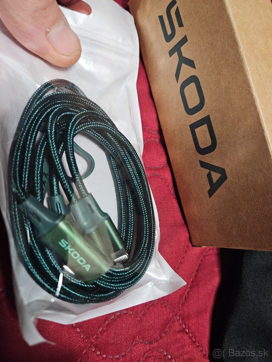 Slnečné okuliare originál Škoda, pero, nabíjací kábel USB - 10