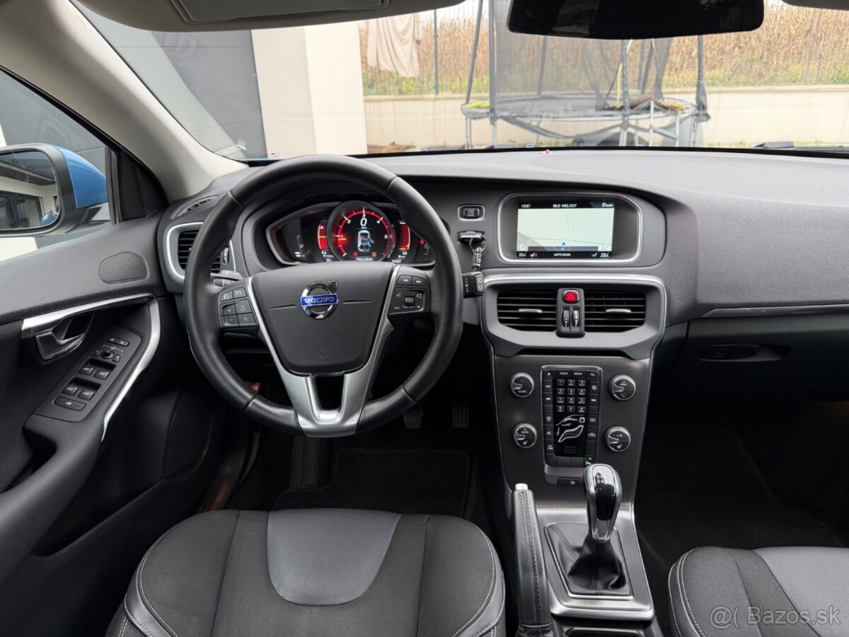 Volvo V40 D2 2.0L 120k Ocean Race - 10